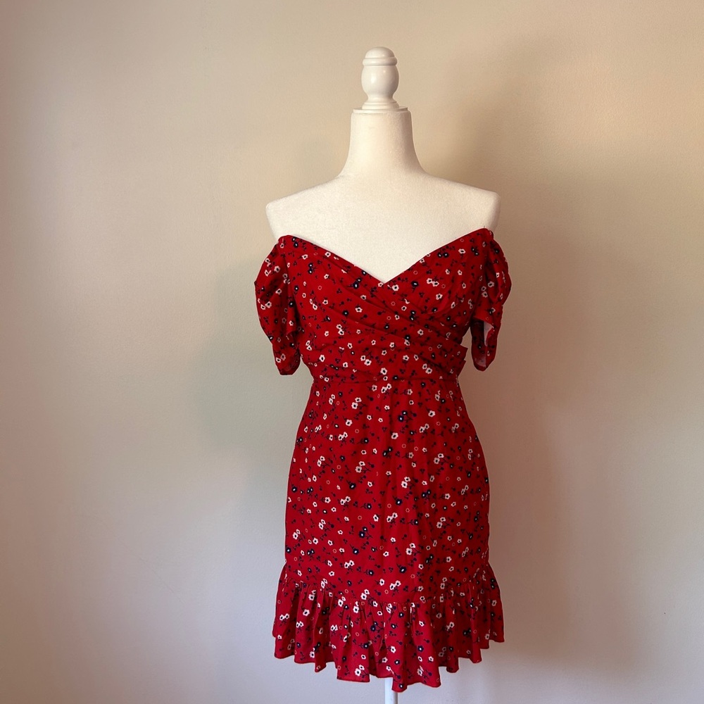 Off-shoulder dress